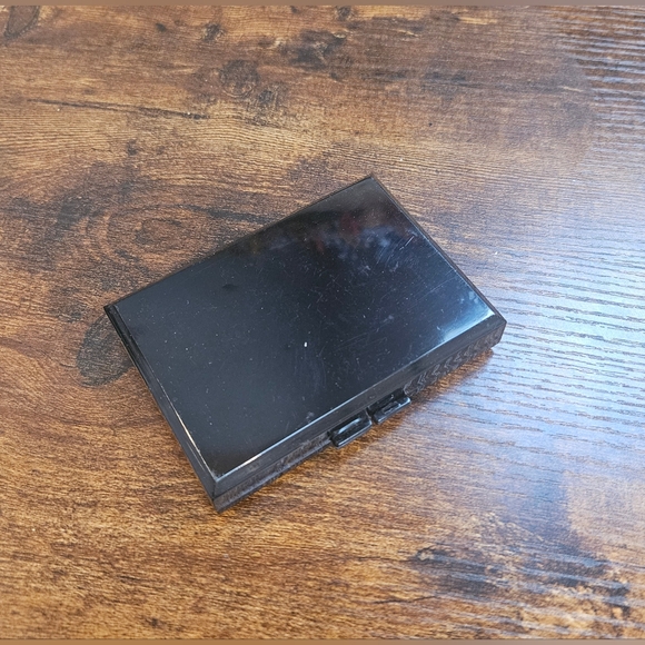 Vintage Lacquer tissue case with make-up mirror new in box - Picture 6 of 6